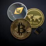 Diverse cryptomunten en een SD kaart