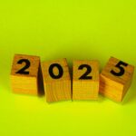 2025 op frisgroene achtergrond